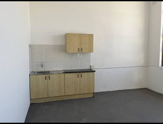 INDUSTRIAL PROPERTY TO RENT IN PAARDEN ISLAND